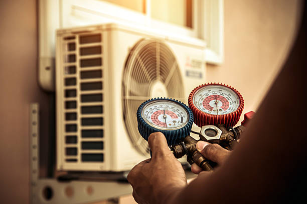 Professional Hvac technician working in Summit, NJ